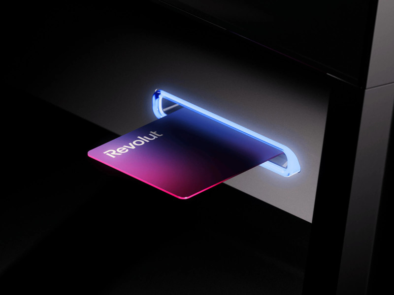 Llegan los cajeros automáticos de Revolut