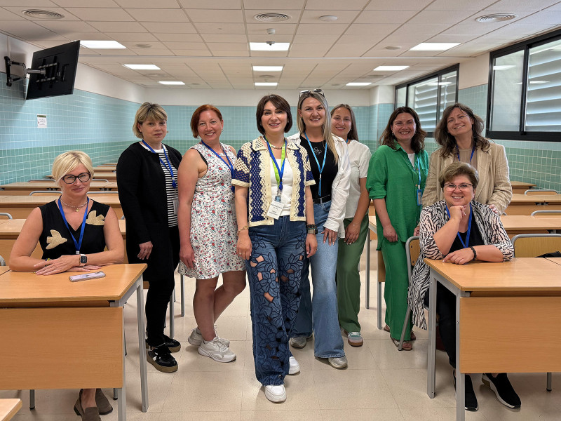 Las organizadoras del examen NMT