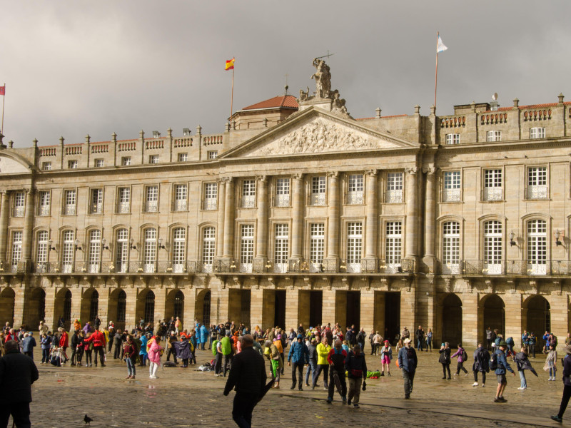 Santiago de Compostela: Fachada del Palacio de Raxoi. Plaza del Obradoiro