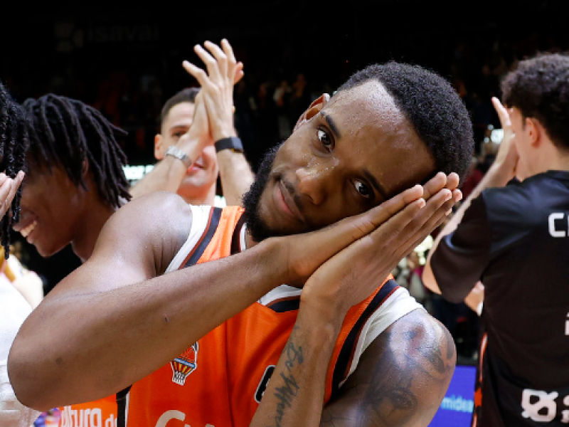 Los aficionados de Valencia Basket seguirán soñando con Montero