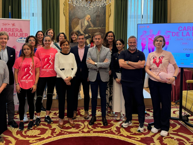 Presentación de la Carrera de la Mujer 2025 en Gijón