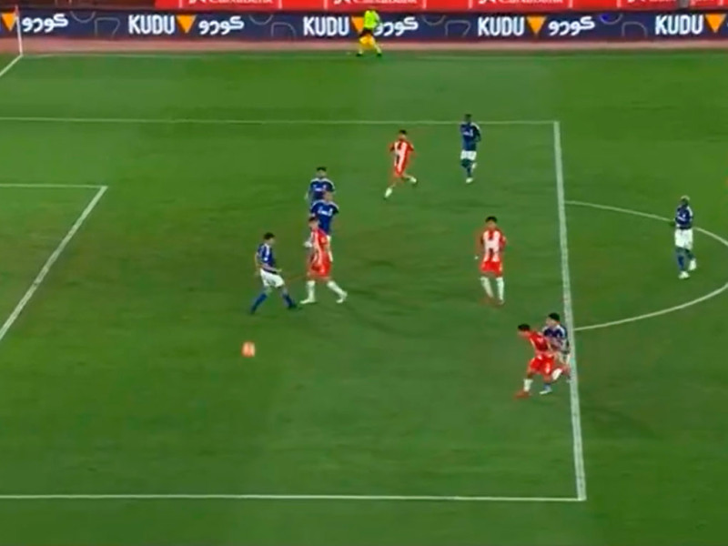 Imagen del posible penalti a favor del Almería