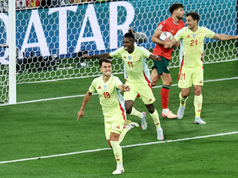 Zubimendi celebra el gol en el Portugal - España