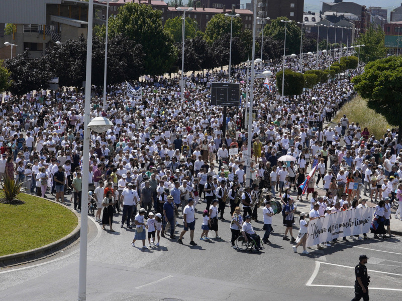 Manifestación de la plataforma Oncobierzo para reclamar mejoras en el Servicio de Oncología del Hospital del Bierzo y en toda la sanidad de la comarca bajo el lema 'Por mí'