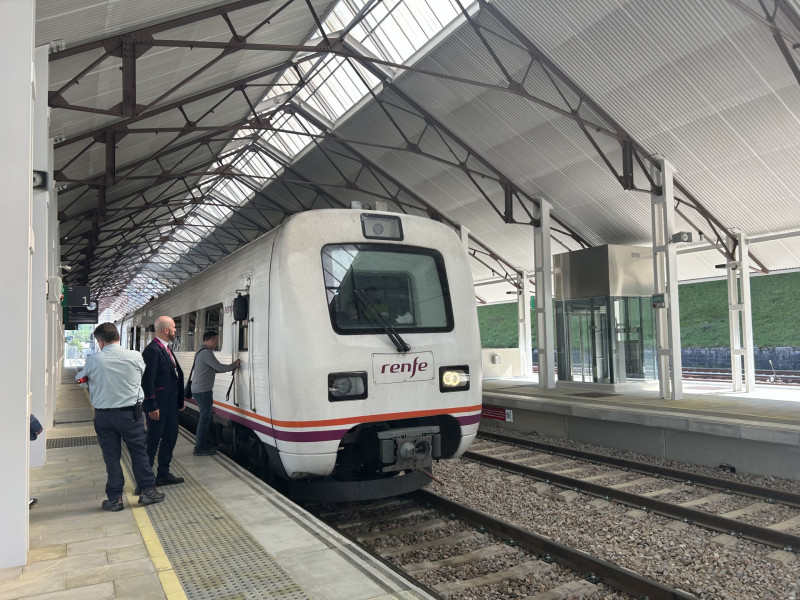 El primer tren ha salido a las 10.45 desde Canfranc hacia Jaca