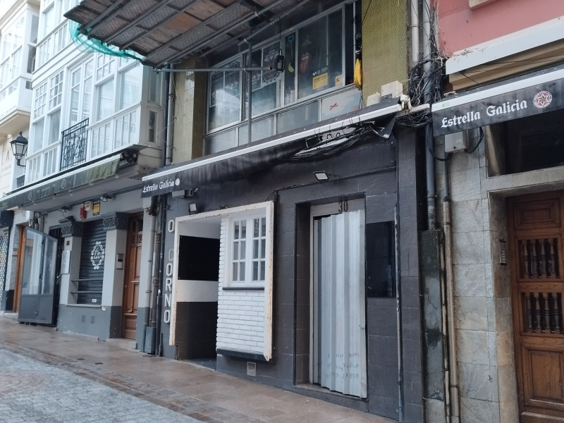 El bajo de la Calle Barrera afectado por el incendio, en 2024