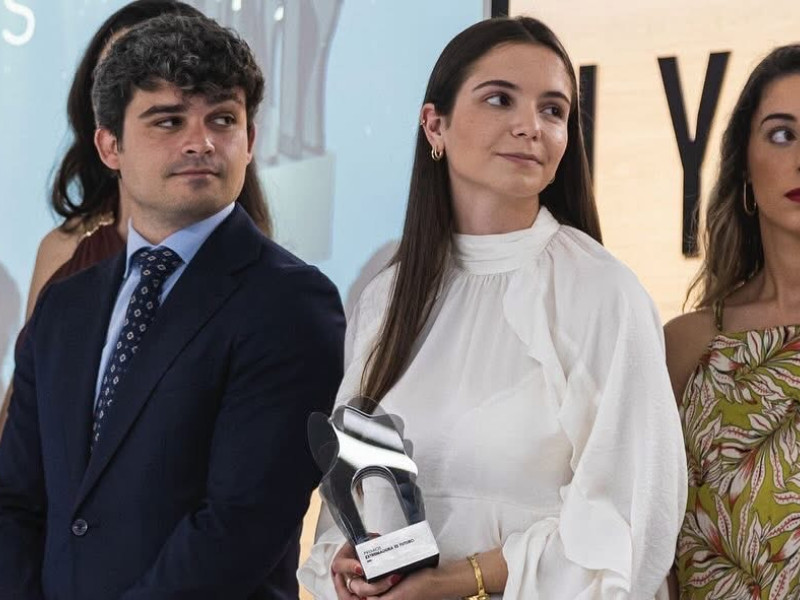Muchos de los jóvenes graduados tienen un contrato con Cajalmendralejo