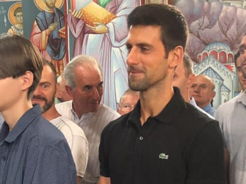Novak Djokovic asiste a misa