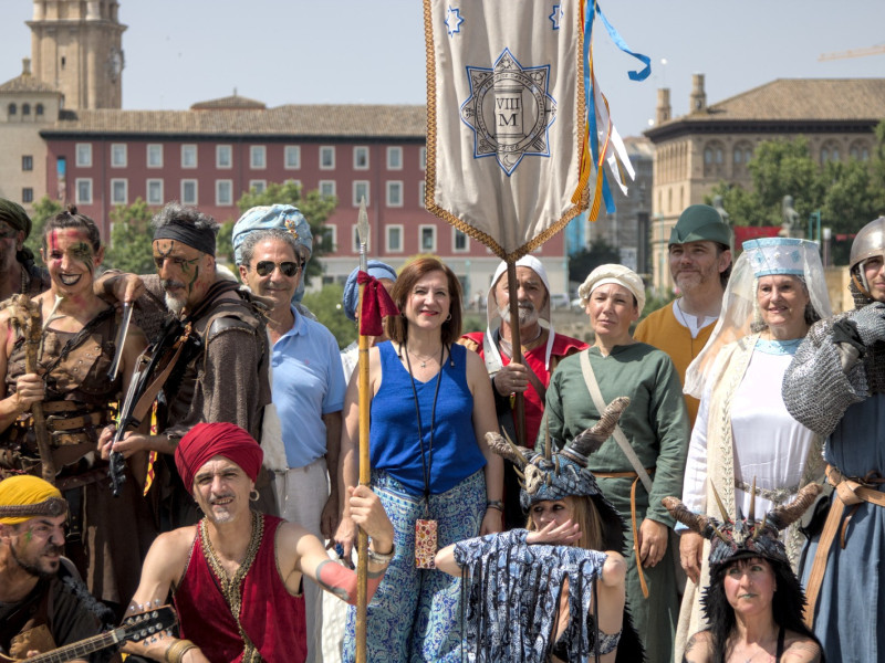 La consejera Sara Fernández en la inauguración del Mercado de las Tres Culturas.