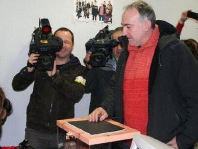 La jornada del referendum en Etxarri Aranatz fue surrealista