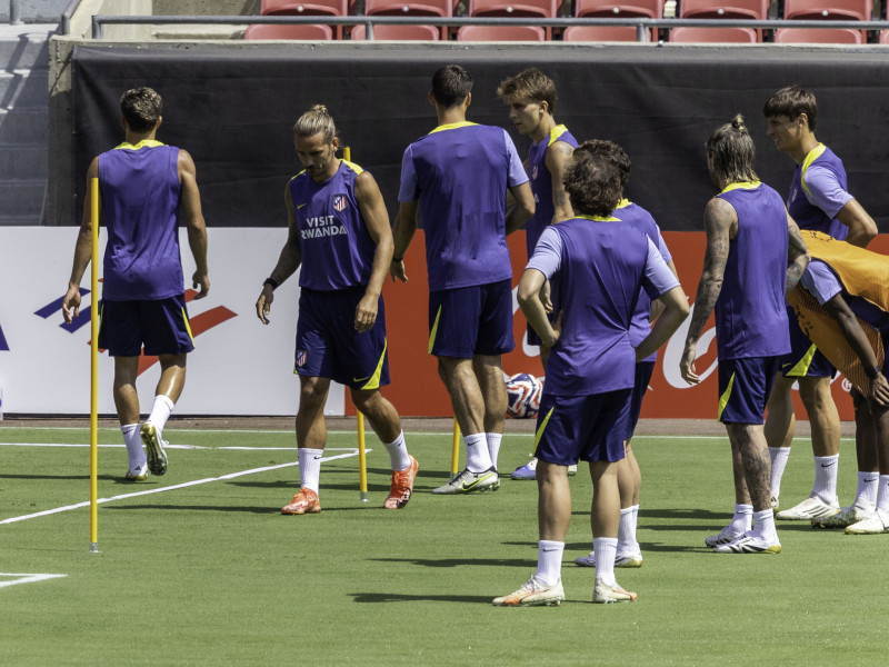 Antoine Griezmann, en un entrenamiento antes del debut en el Mundial de Clubes