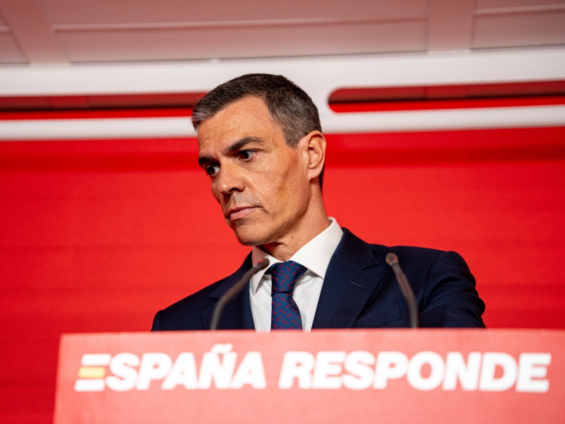 El presidente del Gobierno y Secretario General del PSOE, Pedro Sánchez, durante una rueda de prensa, en la sede del PSOE en Ferraz, a 12 de junio de 2025, en Madrid (España)