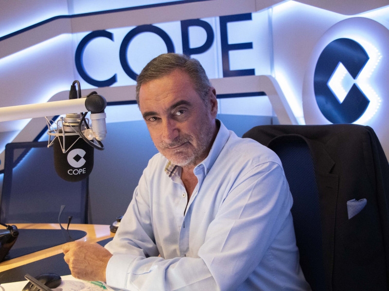 Carlos Herrera en el estudio de COPE