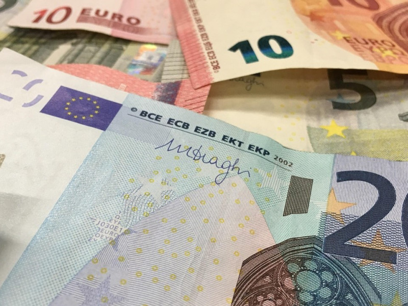 Billetes de euro, con la firma del expresidente del BCE Mario Draghi