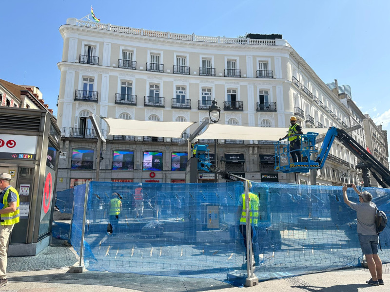 Los toldos se instalan desde hoy y estarán listos para la semana que viene