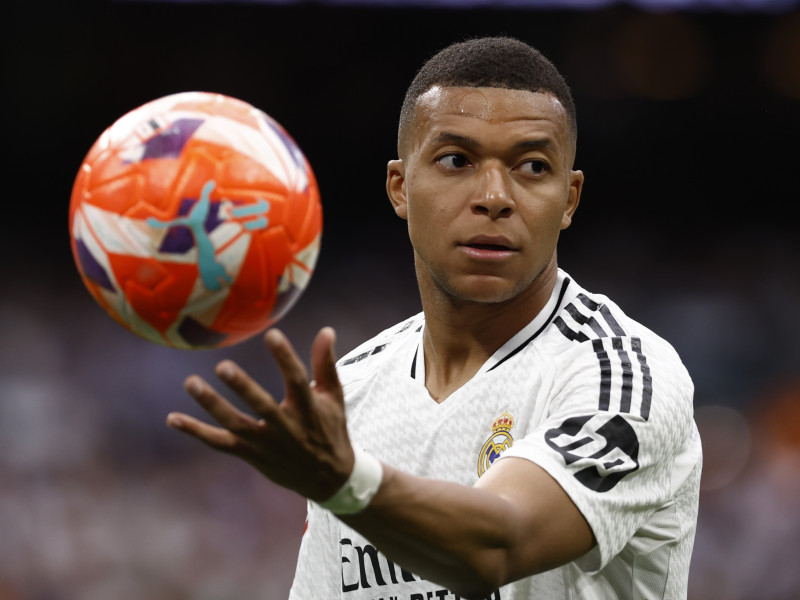 Kylian Mbappé fue máximo goleador de la pasada temporada y se llevó la Bota de Oro.