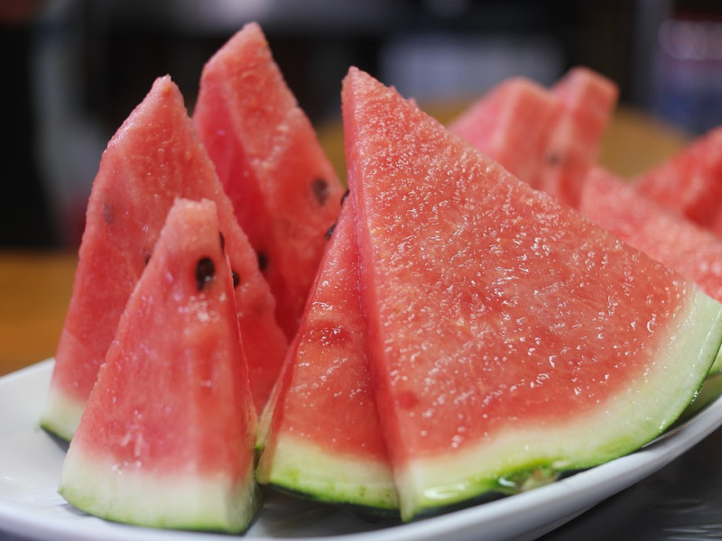 Come, disfruta y protege tu corazón: guía exprés para mantener el colesterol bajo control este verano