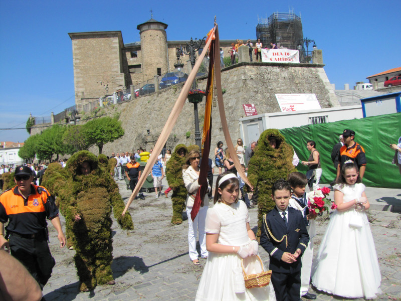 Procesión del Corpus con los Hombres de Musgo en Béjar