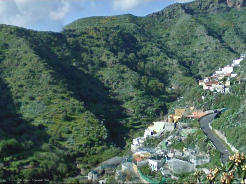 Un vecino de Valle Casares asegura que paga aire por agua
