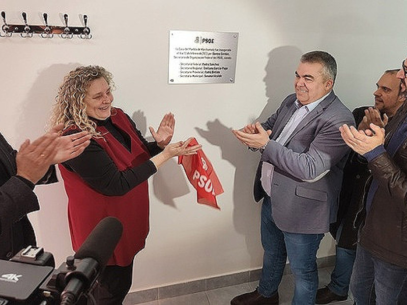Santos Cerdán fue la figura principal en la inauguración de la Casa del Pueblo del PSOE de Marchamalo