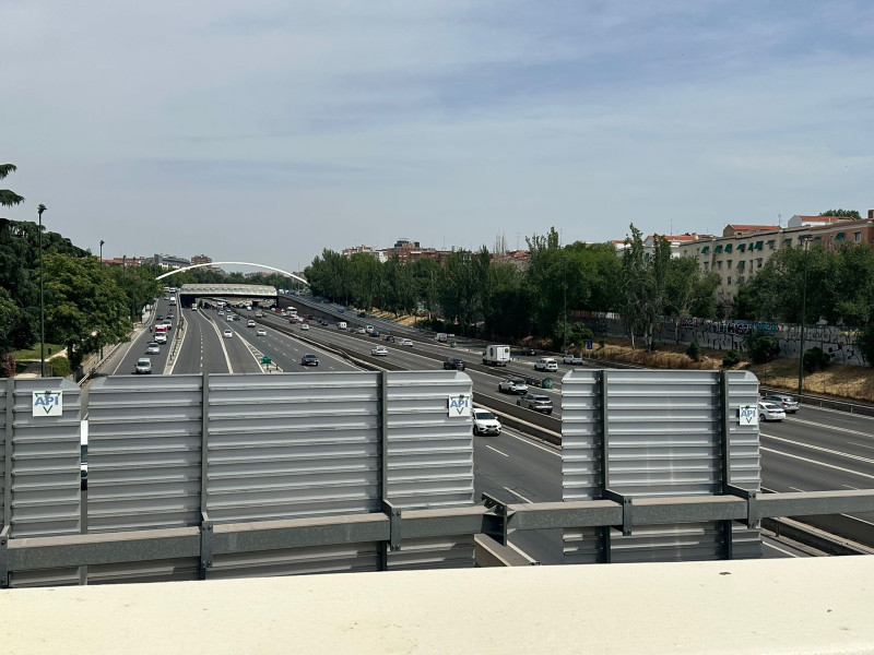 M-30 desde la pasarela de Ramón de Aguinaga