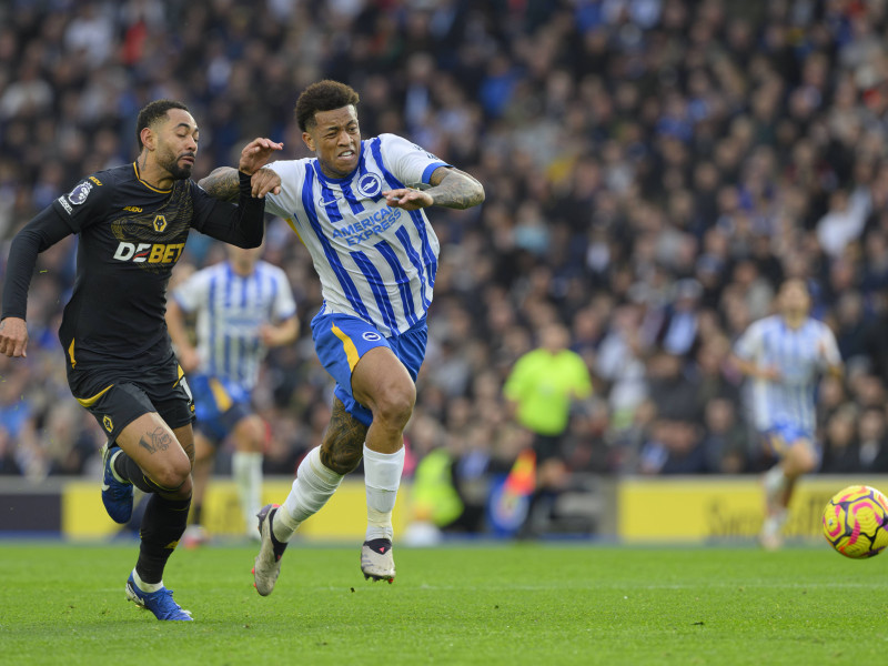 October 16, 2024, Brighton, England, United Kingdom: Brighton, England - October 26: Brighton & Hove Albion's Igor Julio (right) battles with Wolverhampton Wanderers' Matheus Cunha (left) during the Premier League 2024/25 match between Brighton and Hove Albion vs Wolverhampton Wanderers at Amex Stadium on October 26, 2024 in Brighton, England. (Credit Image: © David Horton/Sport Press Photo via ZUMA Press)