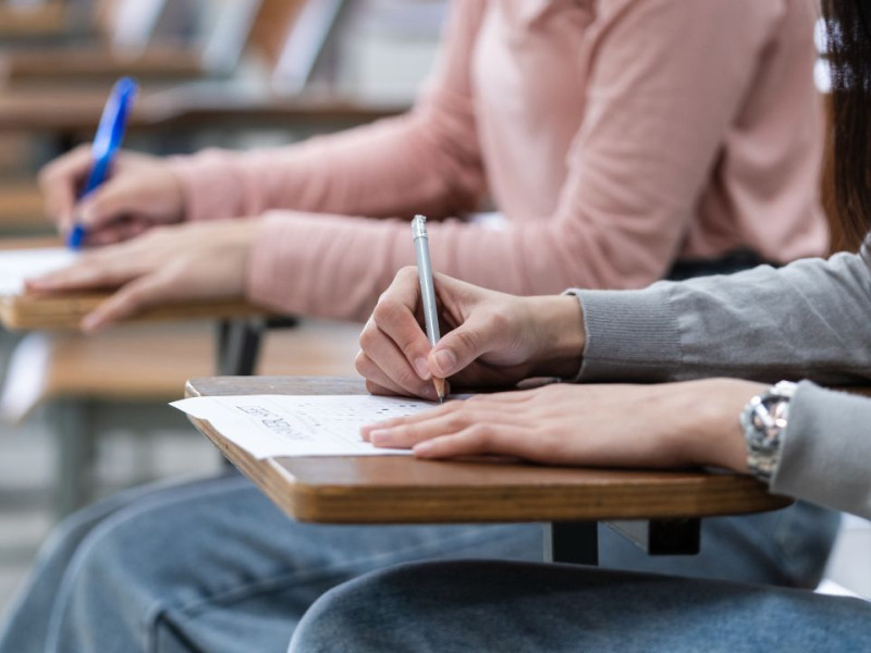 La sospecha inesperada de cientos de aspirantes en Cantabria tras el error en la oposición de Infantil: "Raro y diferente..."