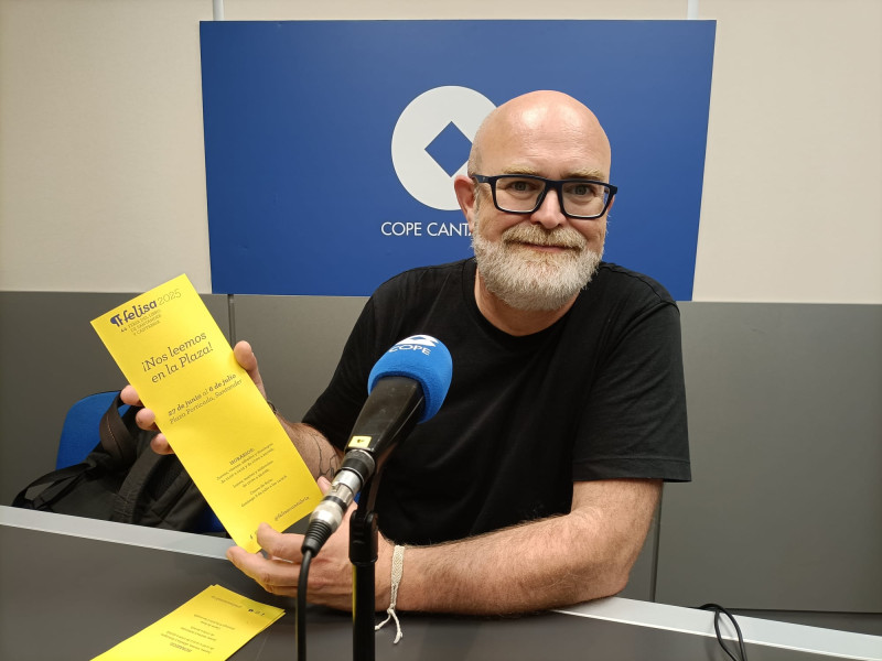 Paco Gómez Nadal, en COPE Cantabria presentando la edición 44ª de FELISA