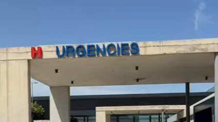 La entrada de las urgencias del hospital de Ibiza en el vídeo de Maty
