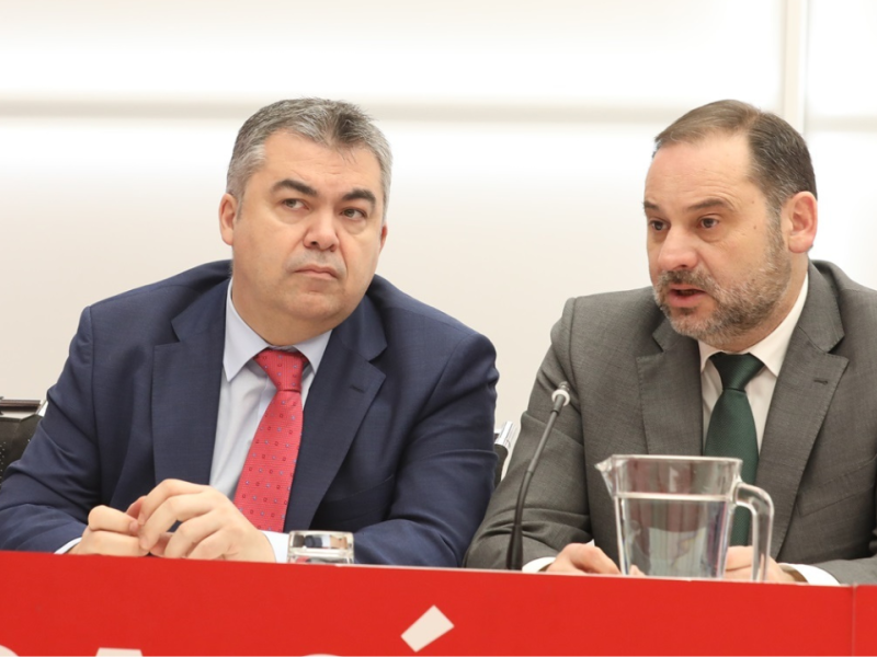 Santos Cerdan y Ábalos los dos últimos secretarios de organización del PSOE expulsados del partido