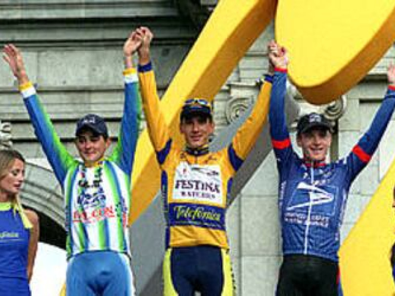 Podio de la Vuelta 2001