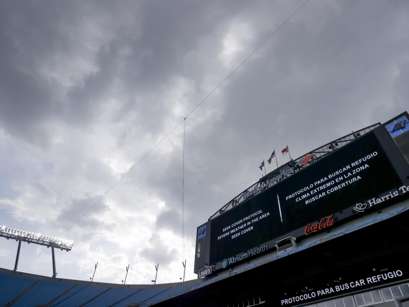 Las nubes cubren el Bank of America Stadium, donde se jugaba el Benfica - Chelsea