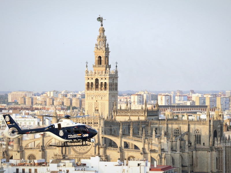 Las Fuerzas de Seguridad mantienen un amplio dispositivo en Sevilla