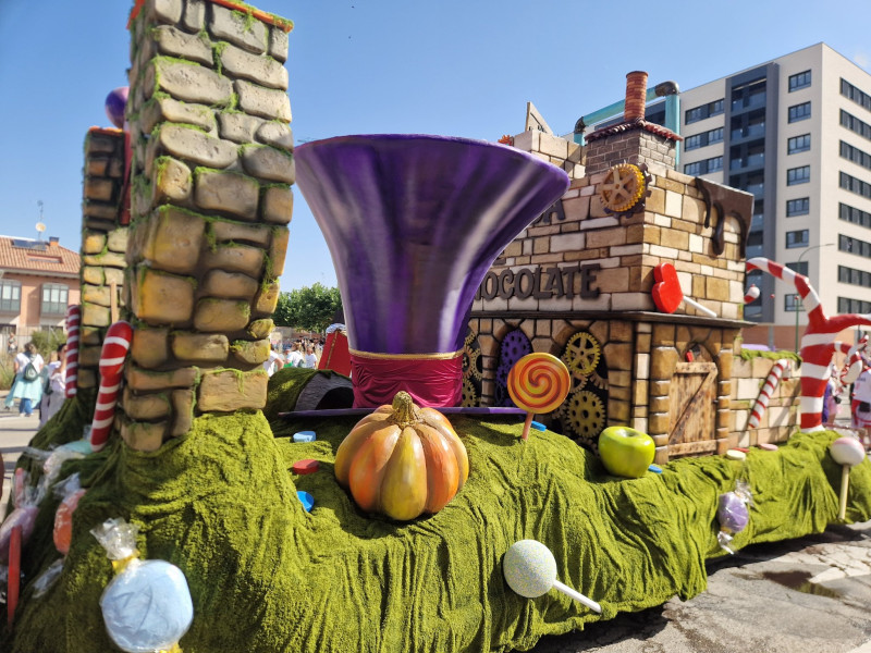 La carroza de Willy Wonka se alza con el primer premio en la cabalgata de las fiestas de Burgos