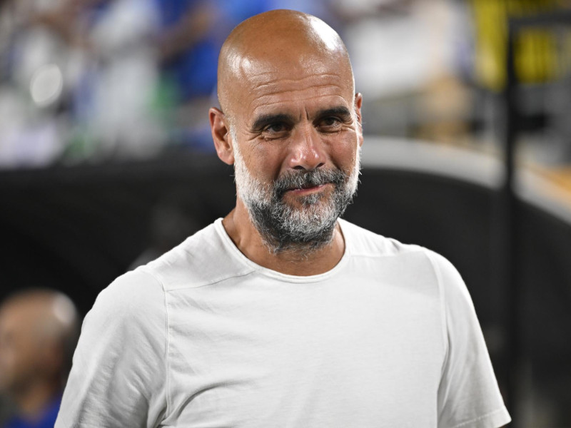 El entrenador del Manchester City, Pep Guardiola, antes del inicio del partido de la Copa Mundial de Clubes de la FIFA 2025 entre el Manchester City y el Al Hilal en Orlando, Florida.