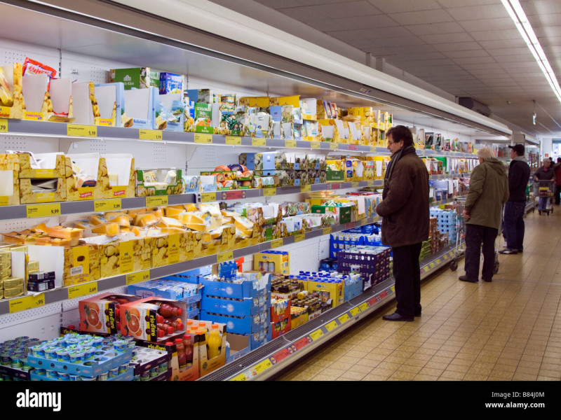 B84J0M B84J0M Aldi Discount Supermarket - Monchengladbach - Germany. Image shot 02/2009. Exact date unknown.