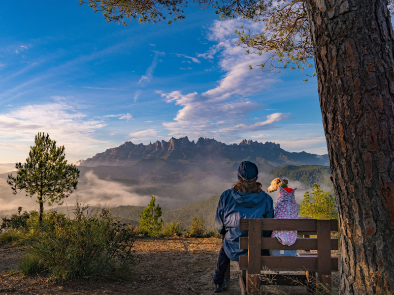 Vistas de las montañas de Montserrat desde Castelloli
