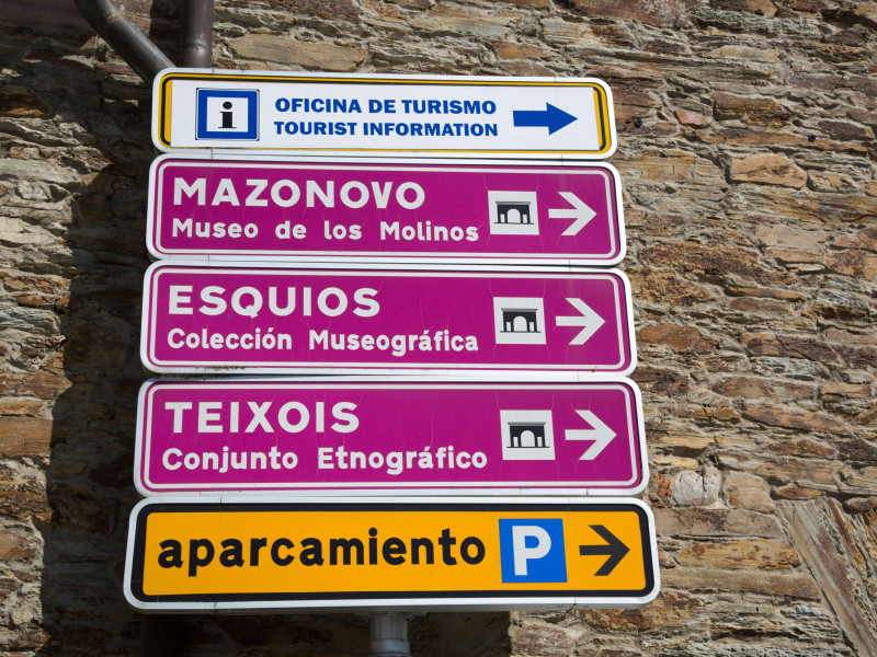 Cartel en Taramundi, Asturias