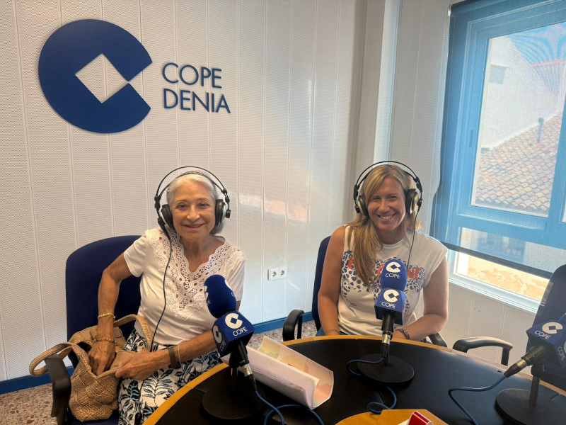 María José Costa y Marcela Fitzgerald, representantes de Cáritas Parroquial Nuestra Señora de Loreto en Xàbia