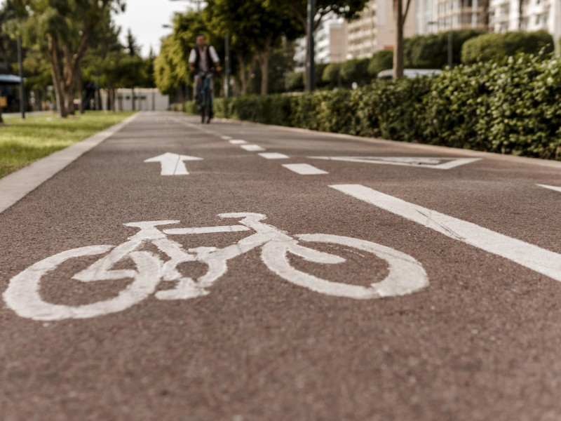 Un carril bici como el que se construirá en la antigua carretera de Águilas, entre el casco urbano y Purias, con 3 km de longitud