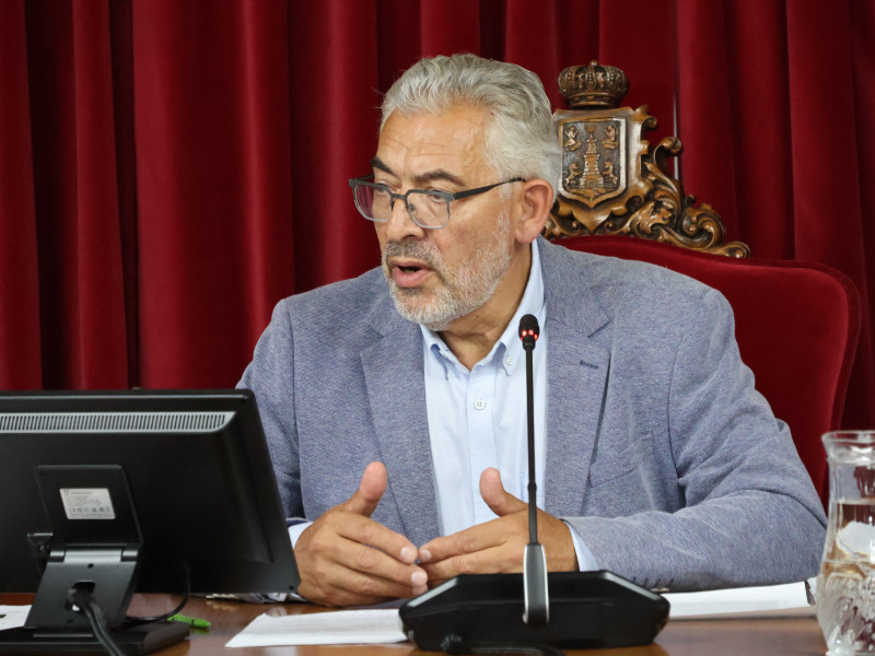 El alcalde ha expresado su "preocupación" por el futuro de la Escola Universitaria de Enfermería de Lugo con el cambio normativo