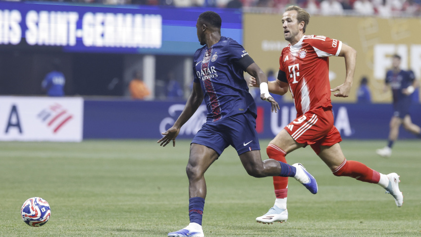 Willian Pacho y Harry Kane, en el PSG - Bayern