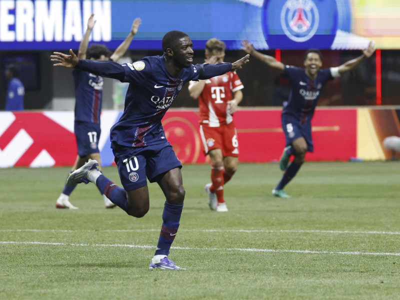 Dembélé celebra el 2-0 del PSG contra el Bayern en el Mundial de Clubes