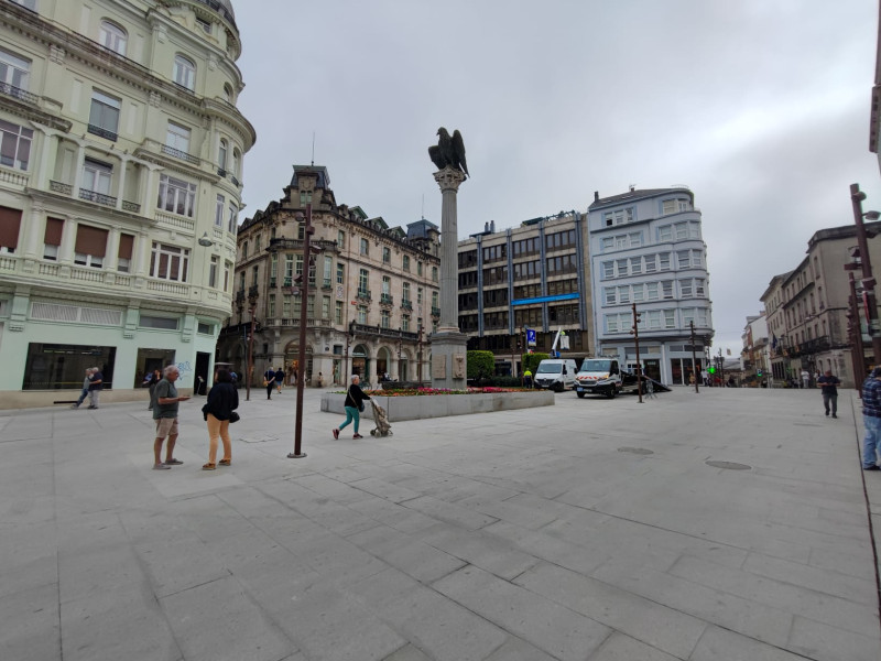 El monumento al Bimilenario está en la Praza de Santo Domingo