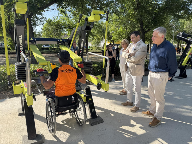 El alcalde, Francisco Cañizares, y el presidente de la Diputación provincial, Miguel Ángel Valverde, ha supervisado esta el resultado del proyecto