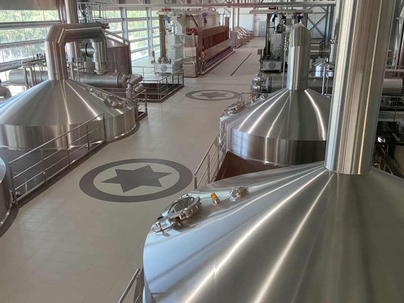 Sala de cocimiento de la fábrica de Estrella Galicia de Morás