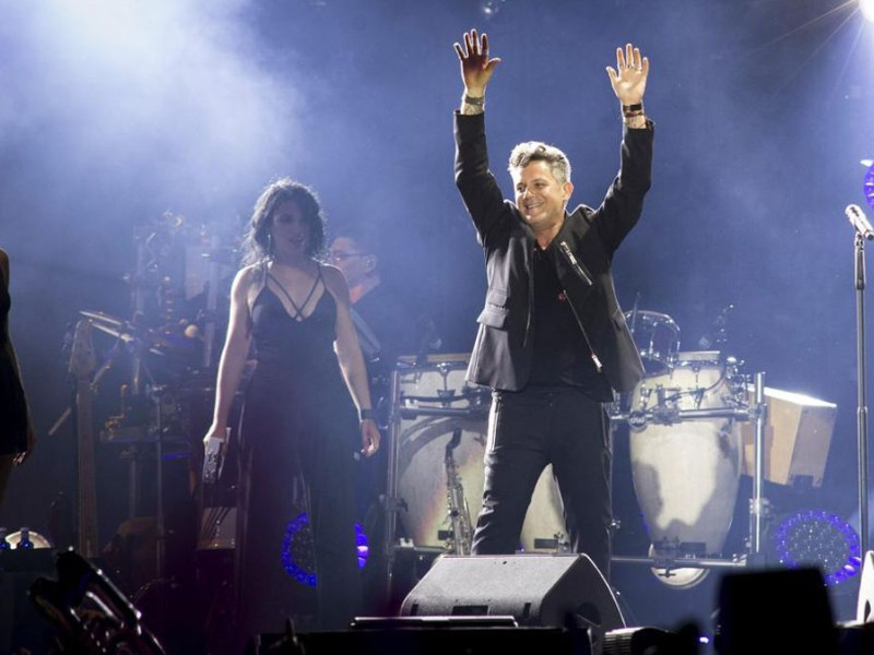 Alejandro Sanz y Pastora Soler juntos en el escenario
