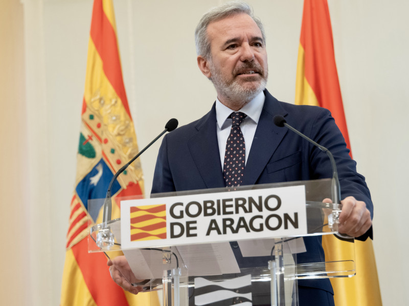 Jorge Azcón en rueda de prensa