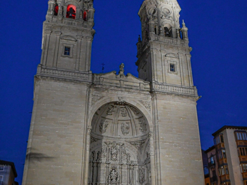 Nueva iluminación en La Redonda