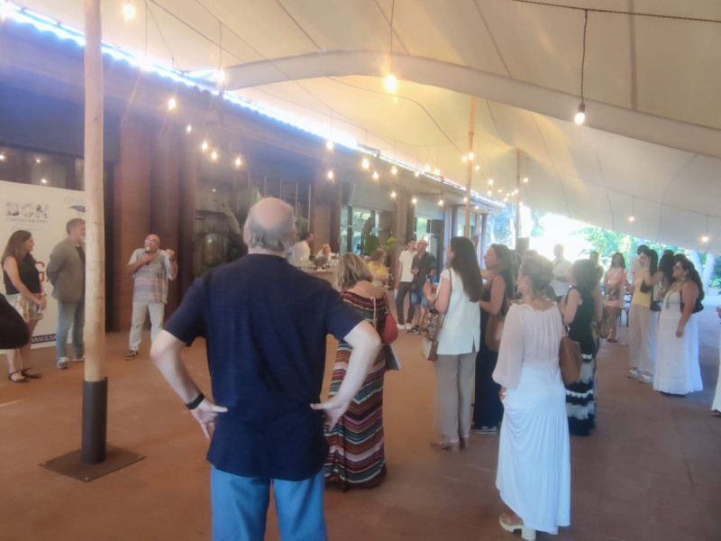 Presentación de la publicación Estiu al Baix 2025 en Gavà Mar.